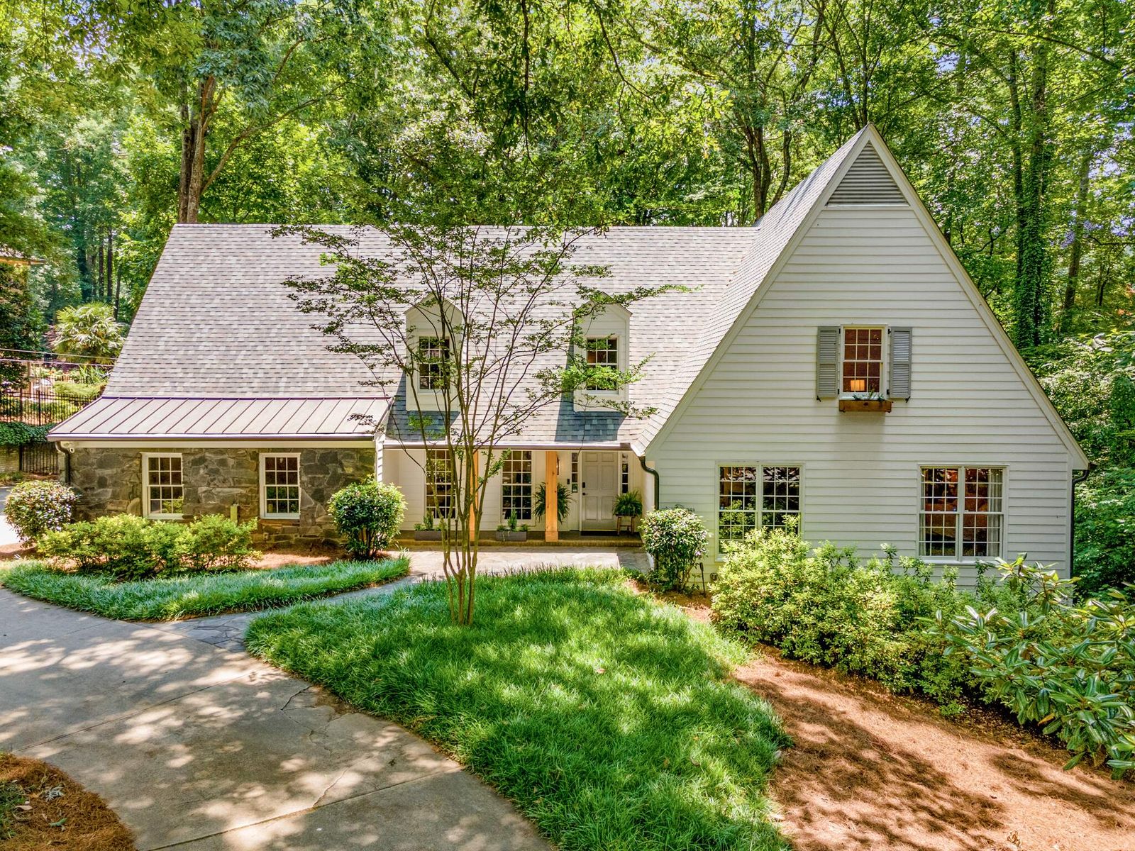 Atlanta home exterior used as DUFFY proof of real property marketing